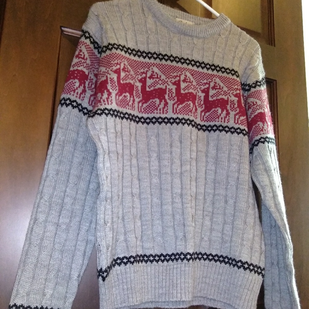Bullocks 100% Acrylic Pullover Sweater